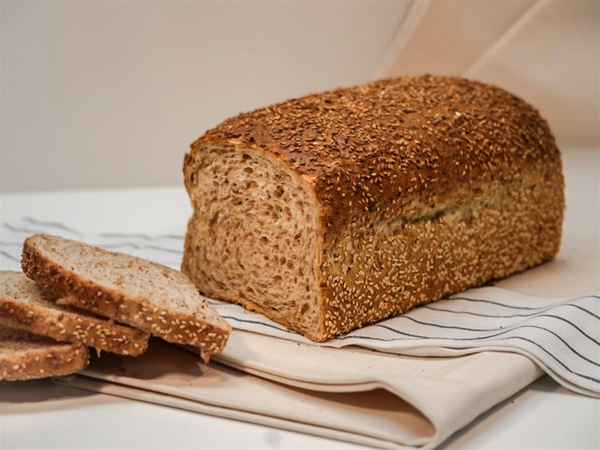 Grof volkoren vloer Sesam